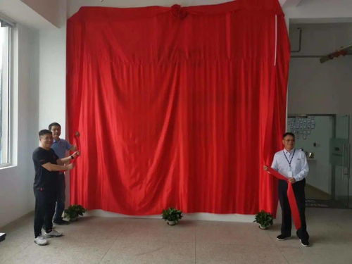 AOC全屏顯示 上海 運(yùn)營中心正式落成,全方位展示行業(yè)應(yīng)用場(chǎng)景